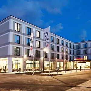 Hilton Garden Munich Messe 4* فيلدكيرخن