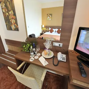 Hotel Rin, Bukarest