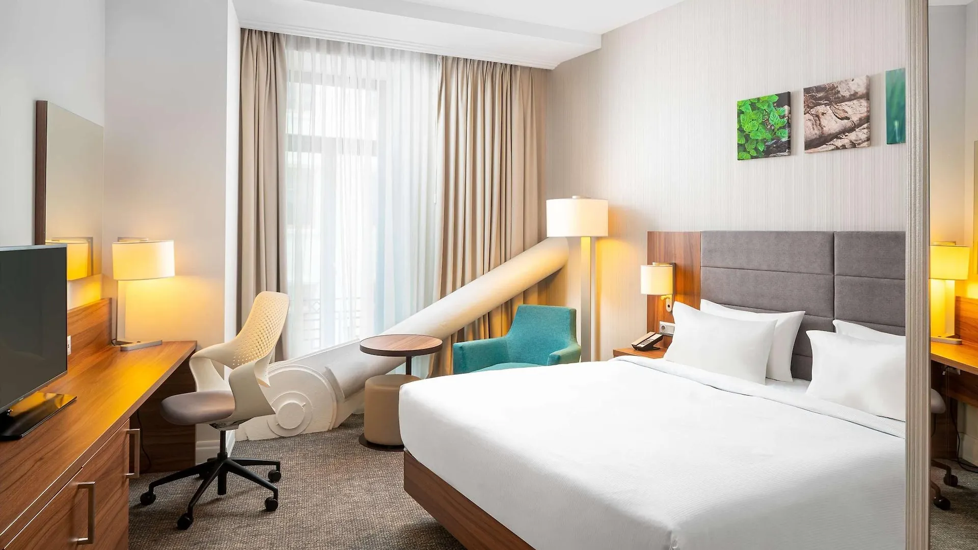 Hilton Garden Inn Bucharest Old Town 4*,